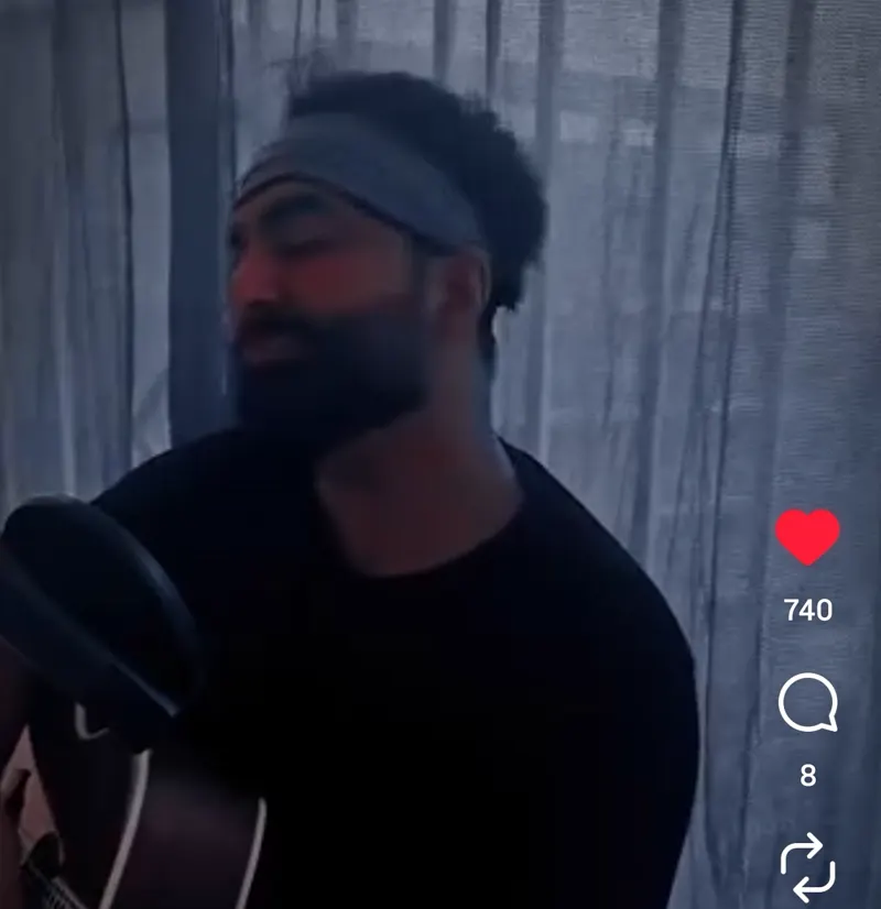 Guitar and singing reel